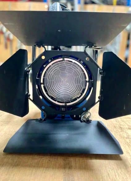 ARRI True Blue T1 1000W