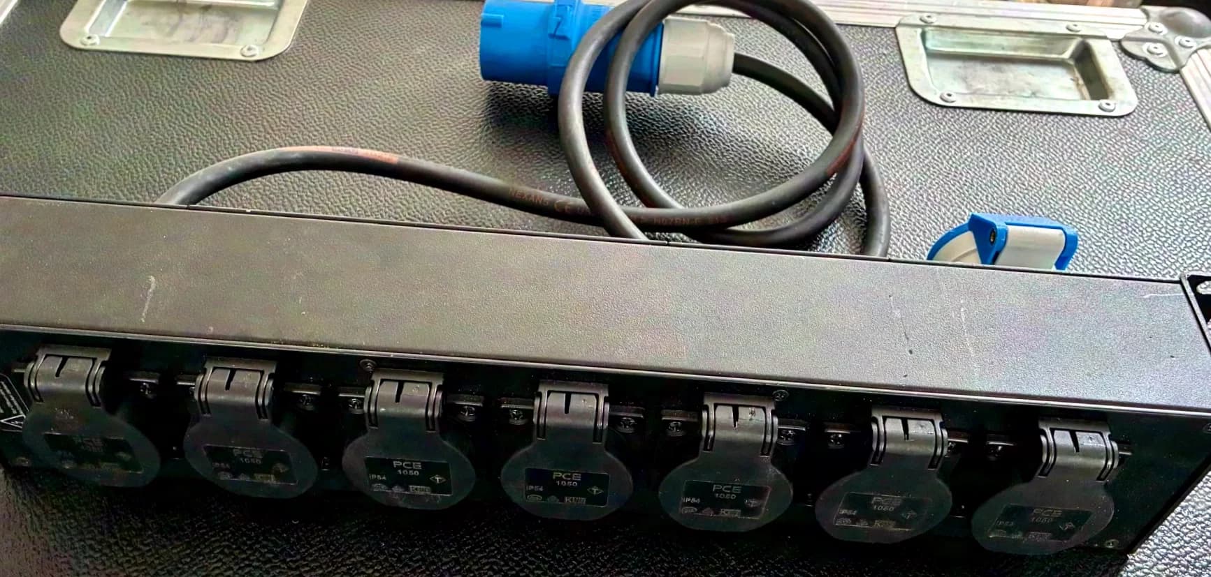 Camtec CEE bleu 19 pouces UV