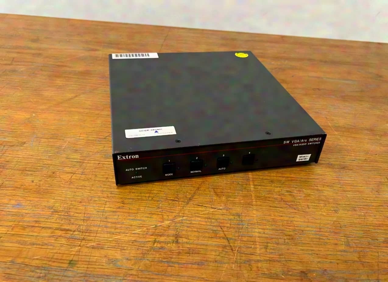 Extron SW4 VGArs