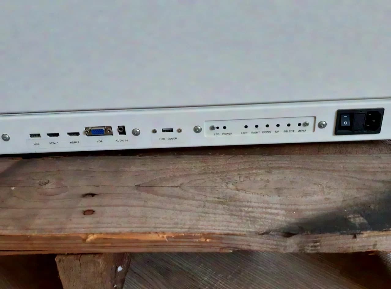 MMT Hypebox Touch 3210P
