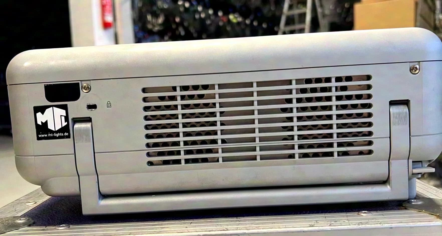 NEC MT 1075