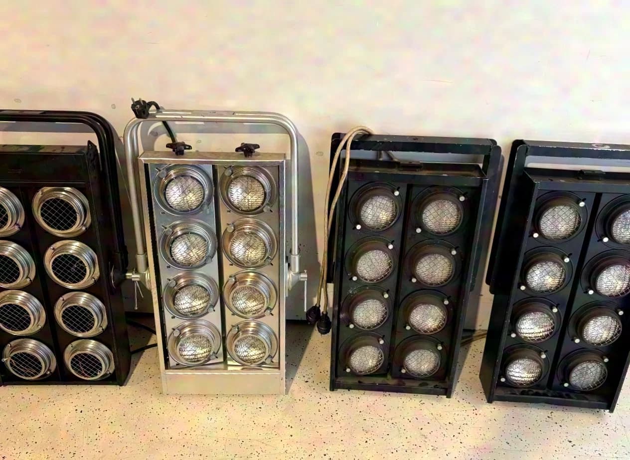 Starville Blinder eight