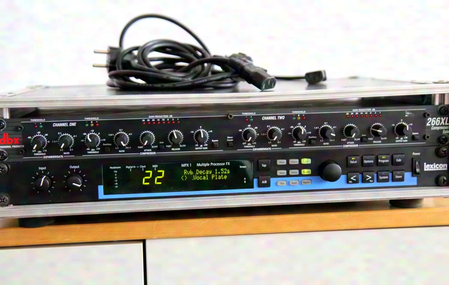 dbx 266XL