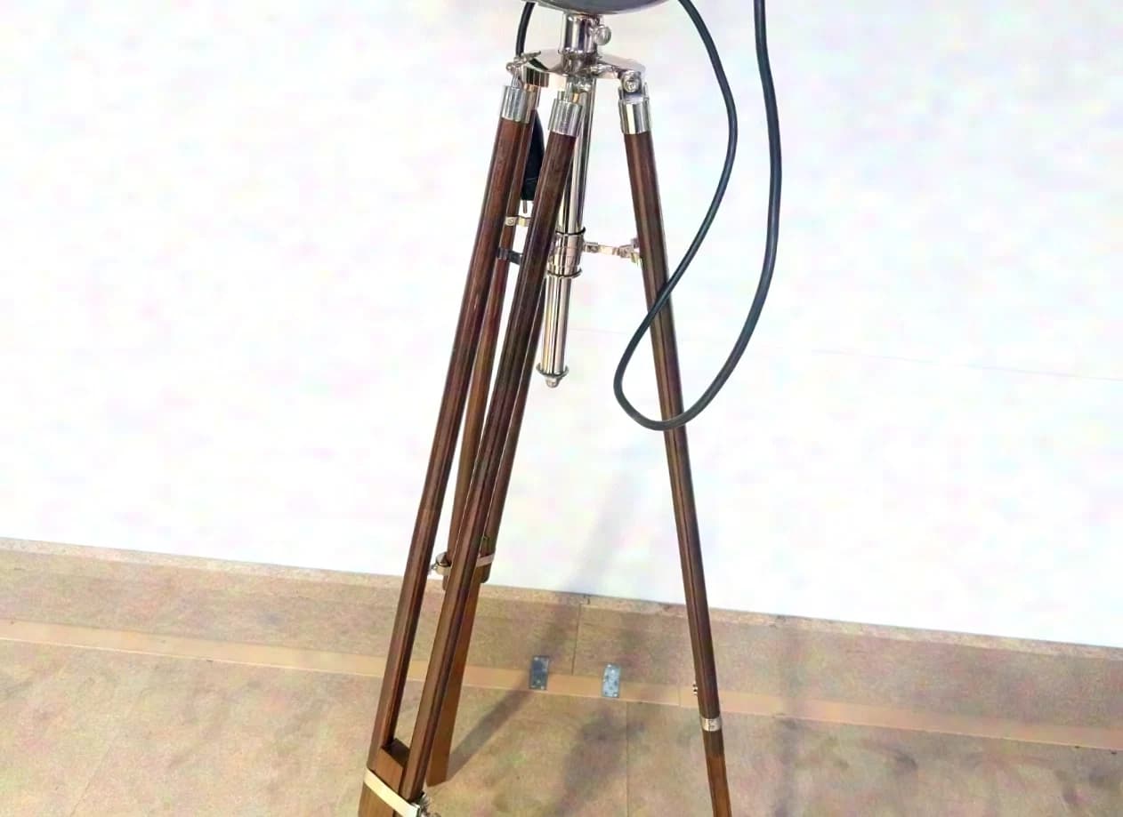 4x Robe picklePATT projecteur au design rétro avec trépied en bois