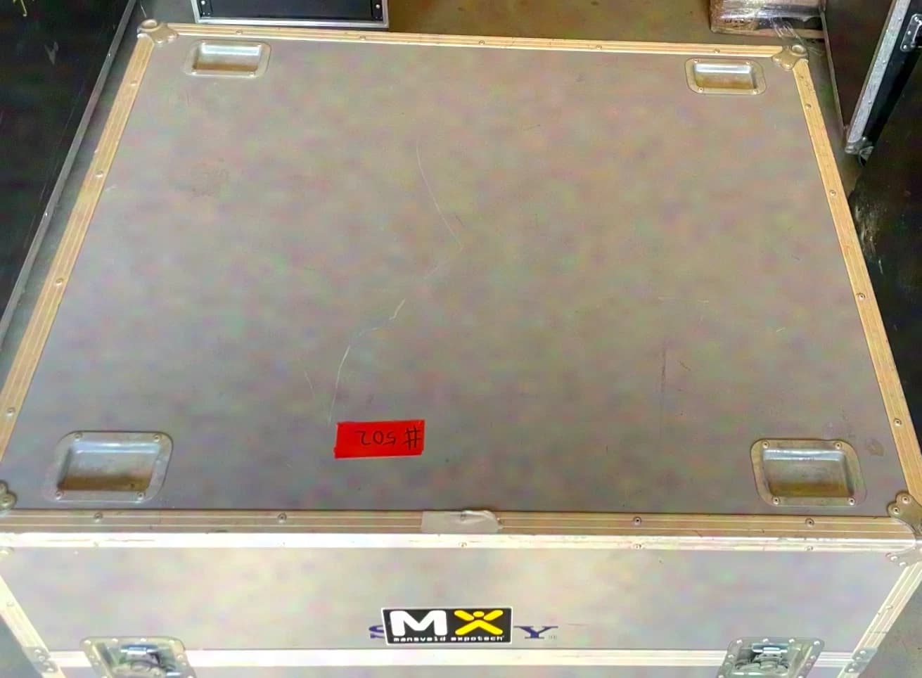 #502 Flight-case à capot gris env. 930x920x1130 (LHT) avec grandes roues