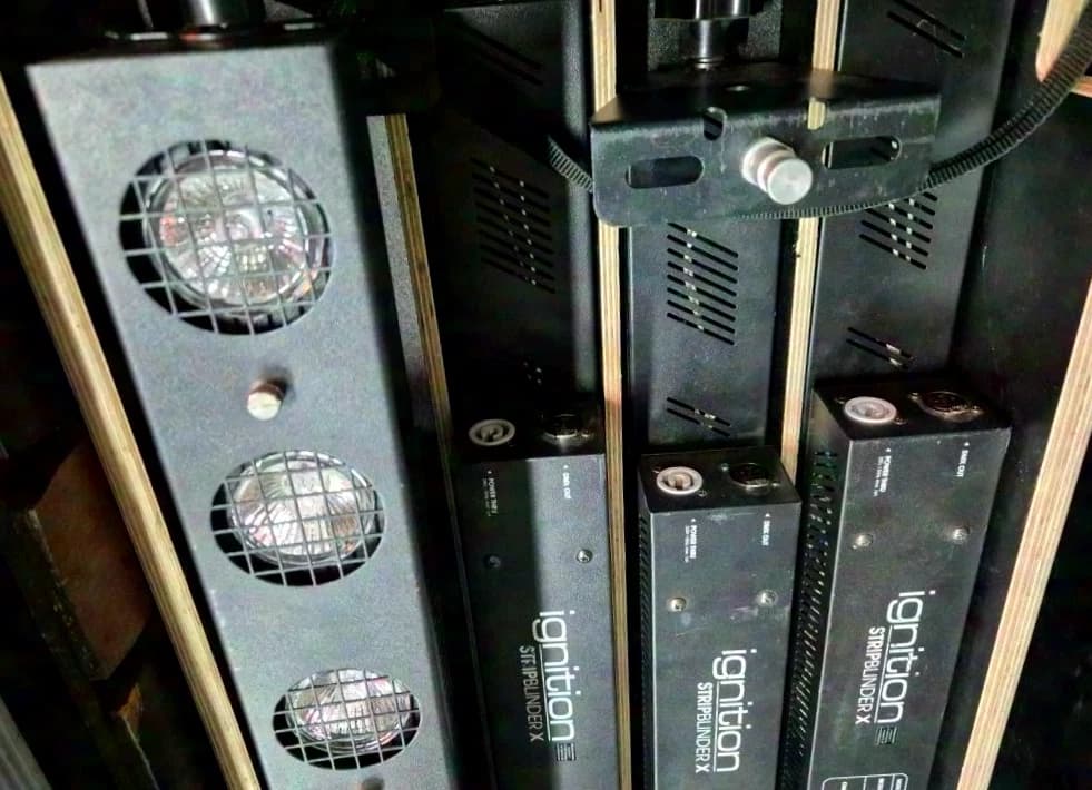 8x Ignition Strip Blinder X -> 10x Halogen GU10 70W Sunstrip incl. Case