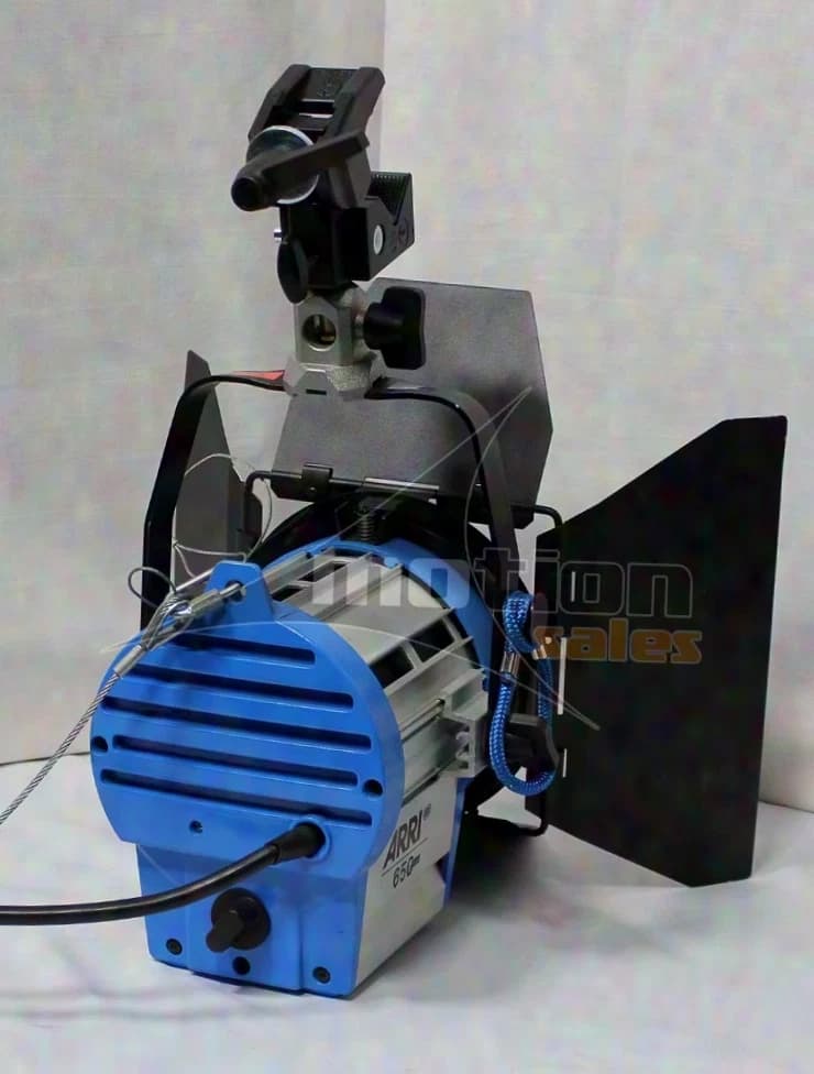 ARRI 650 Plus Fresnel argent/bleu (ensemble de 6 et de 8)
