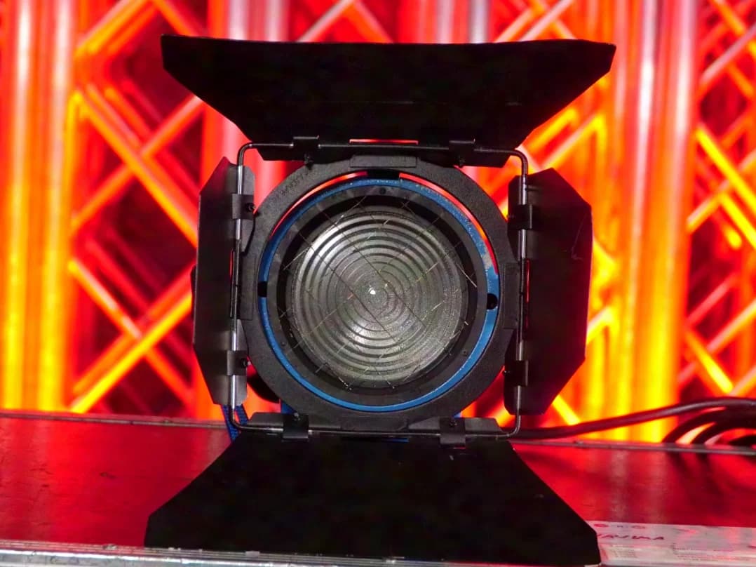 ARRI 650 Plus argent/bleu coffret 4 unités