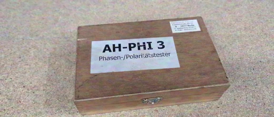 Adam Hall Phase & Polarity Detector PHI-3 D + G