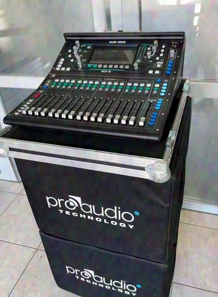 Allen & Heat SQ5 console de mixage numérique 48 canaux