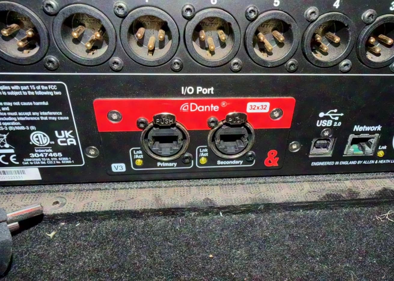 Allen&Heath SQ5 Console de mixage numérique avec flight-case et carte Dante