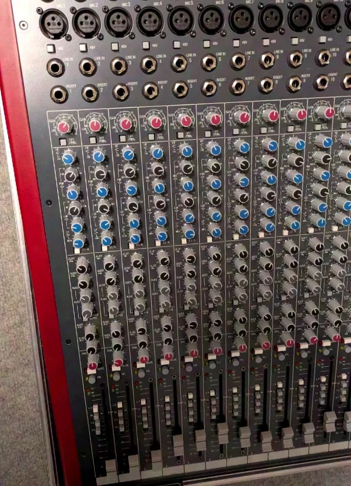 Console de mixage Allen & Heath ZED-428