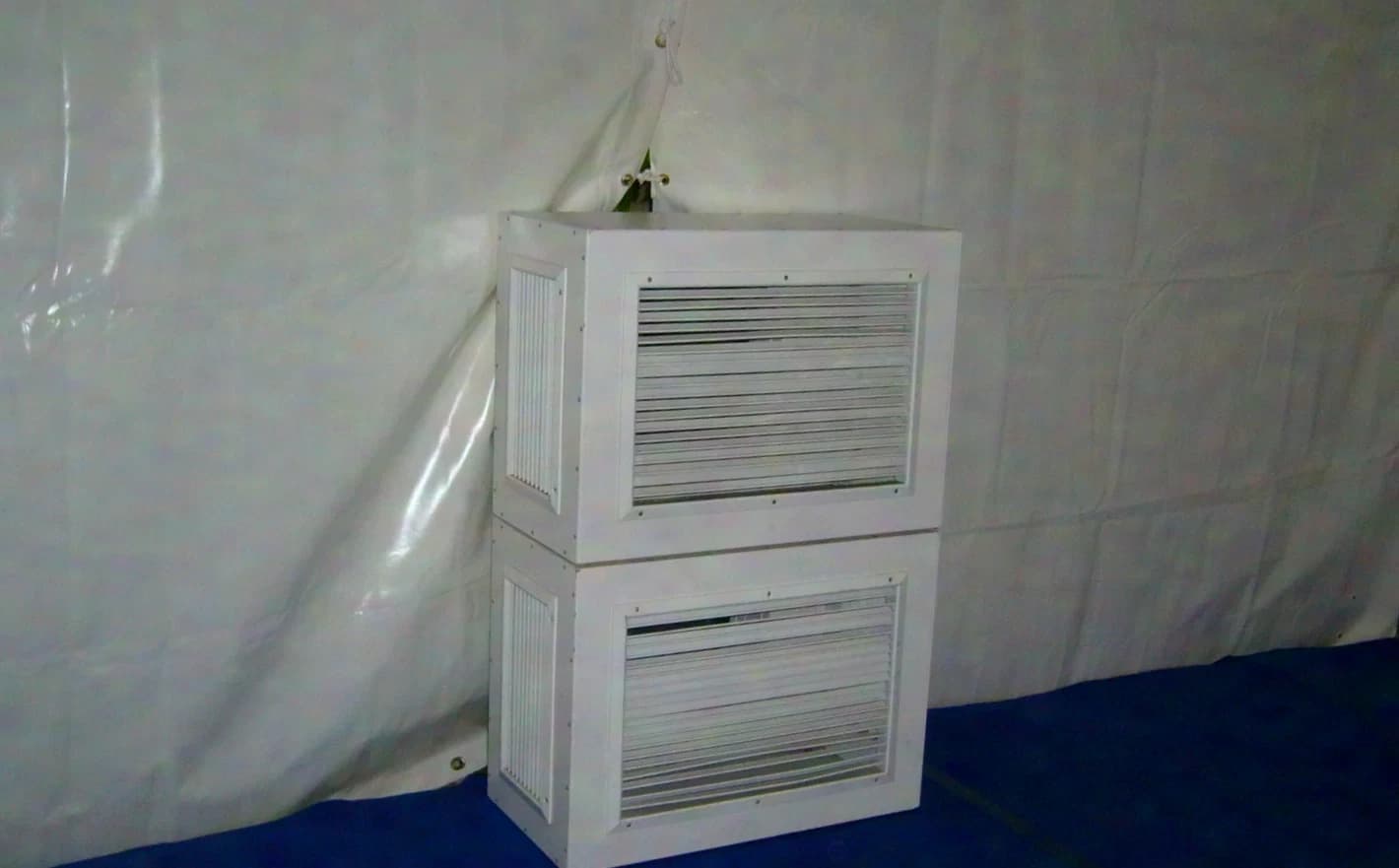 Caisson de soufflage pour chauffage de tente