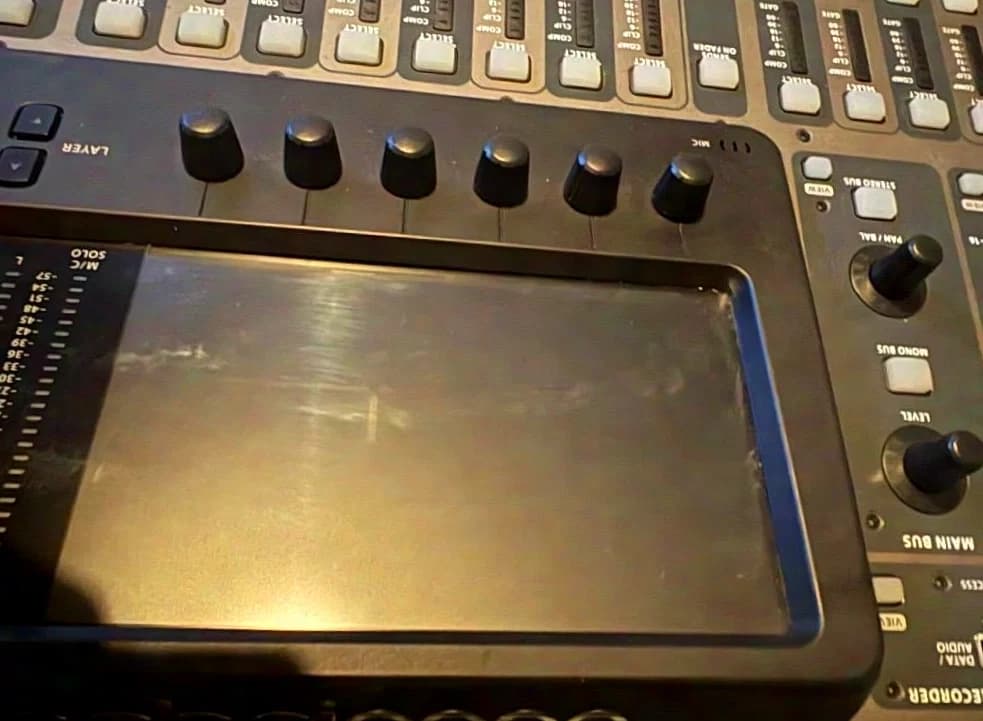 Behringer X32