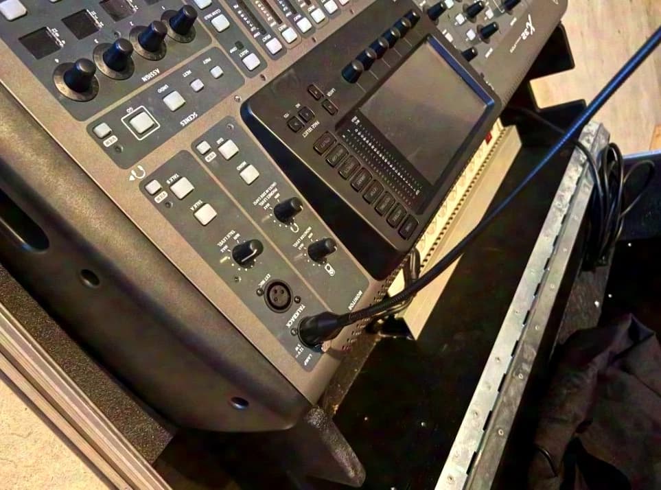 Behringer X32