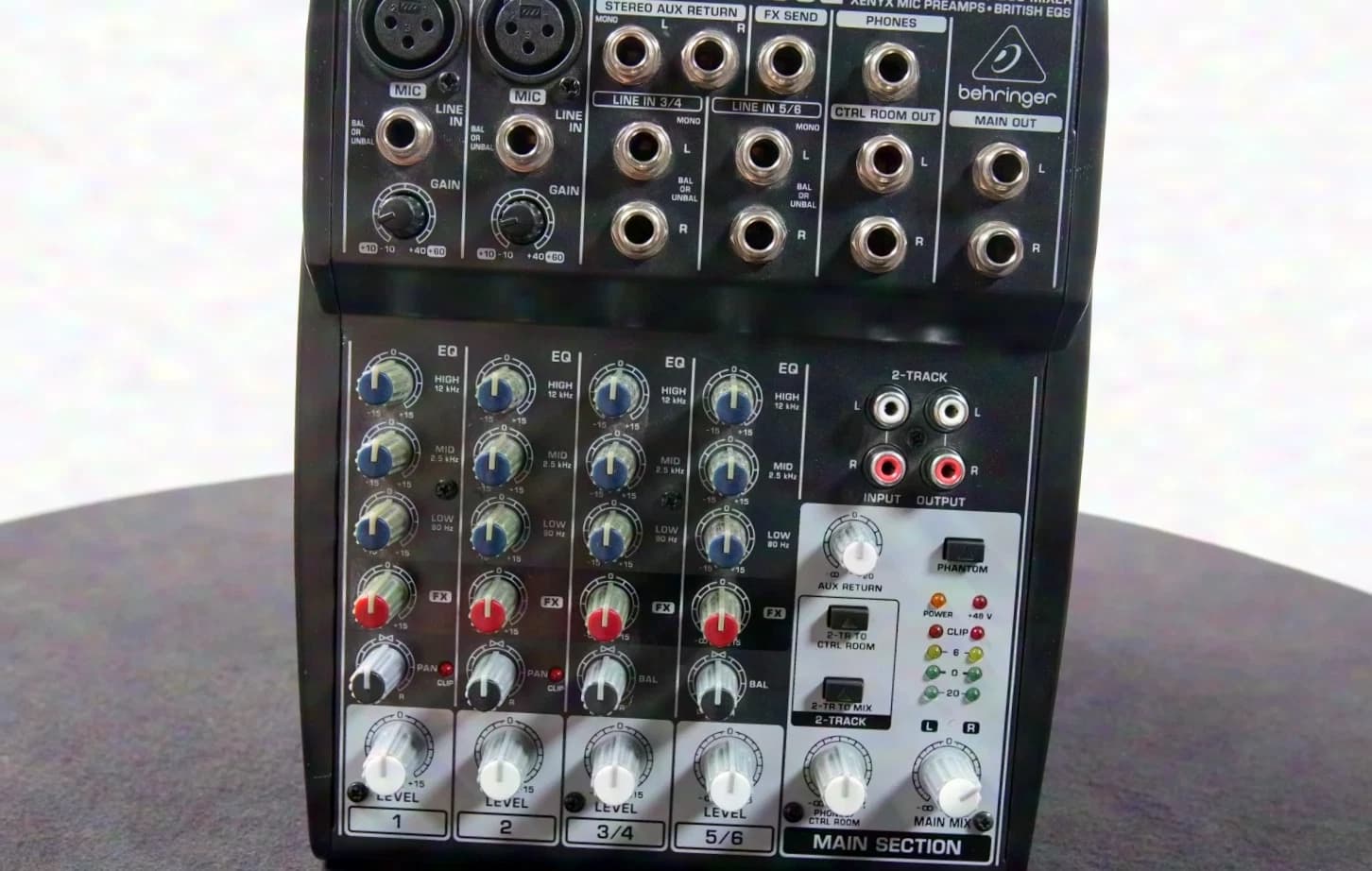 Behringer Xenyx 802