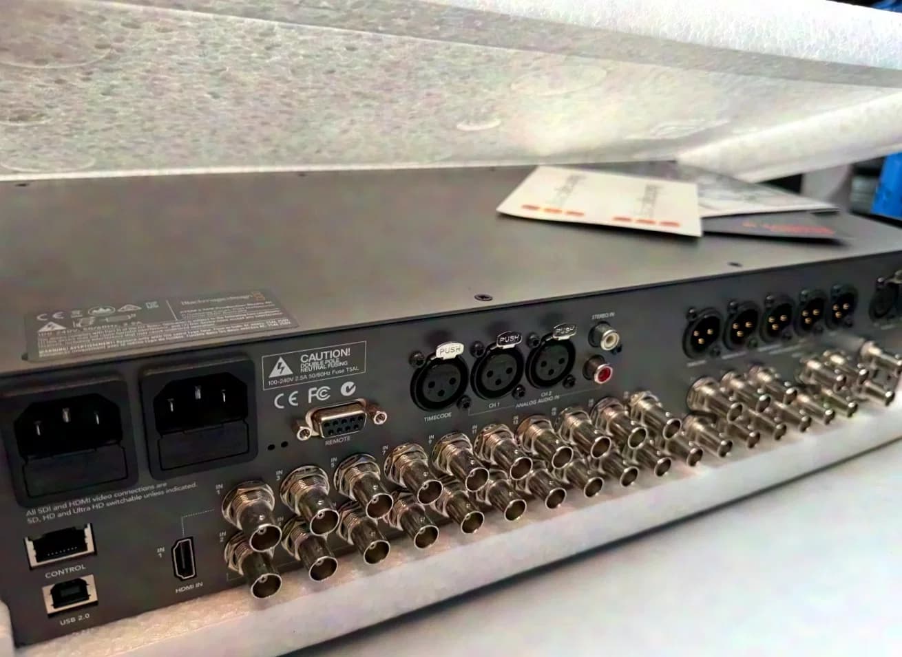 Blackmagic Design ATEM 2 M/E Production Studio 4K