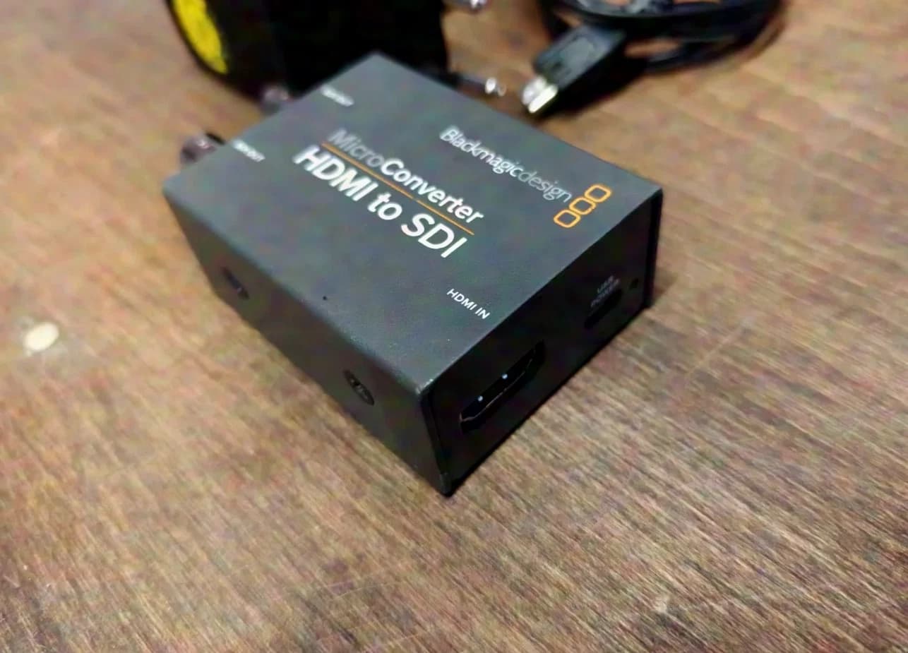 Blackmagic Design MicroConverter HDMI to SDI