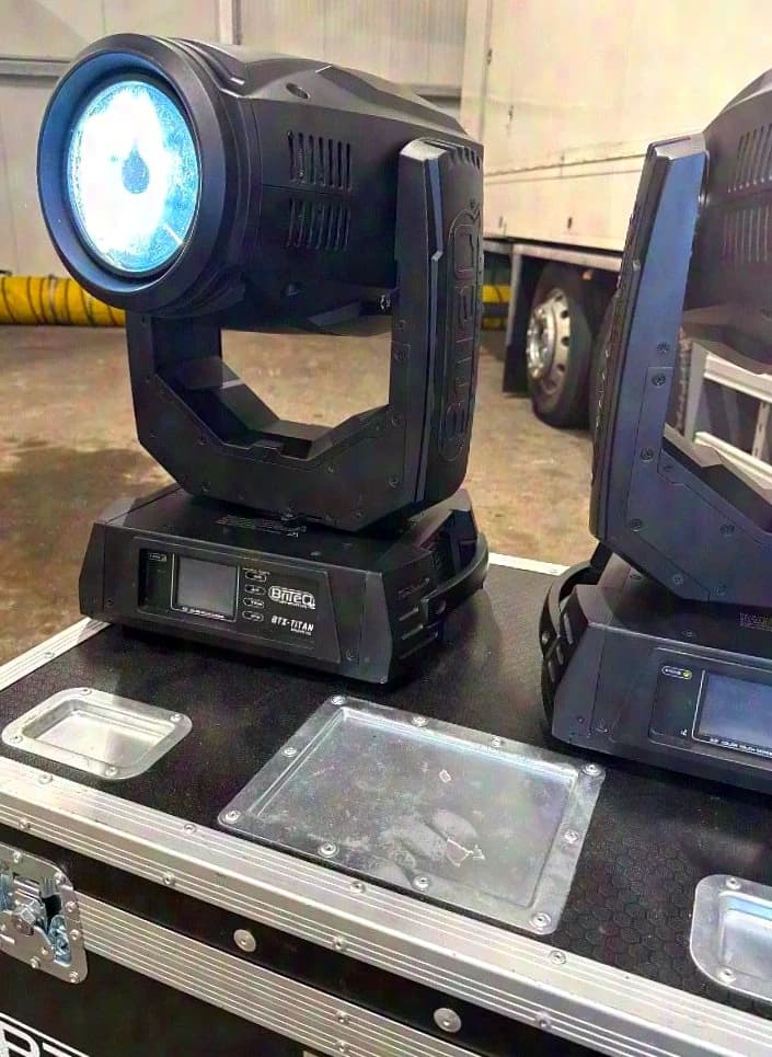 Briteq BTX -Titan 8 pièces en lot