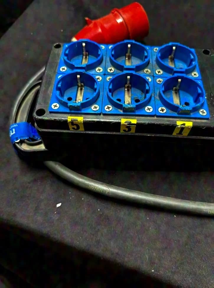 CALE Vollgummi Switchpack Dmx CEE 16A