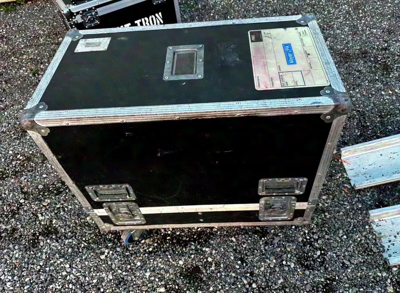Case pour 2x Meyer Sound UPA-1P