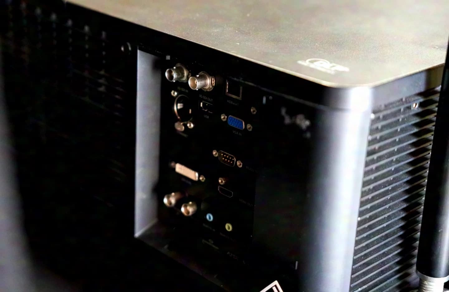 Christie D20WU-HS