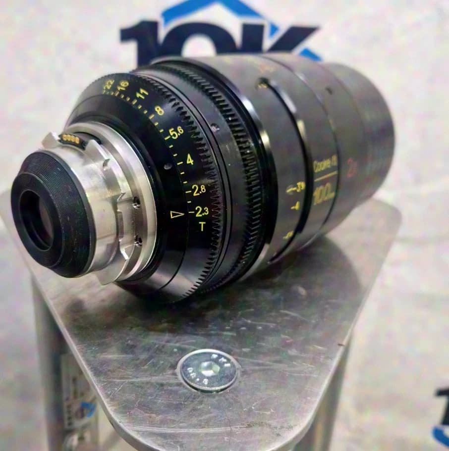 Ensemble d’objectifs Cooke Anamorphic/i T2.3 à monture PL 32/40/50/75/100mm