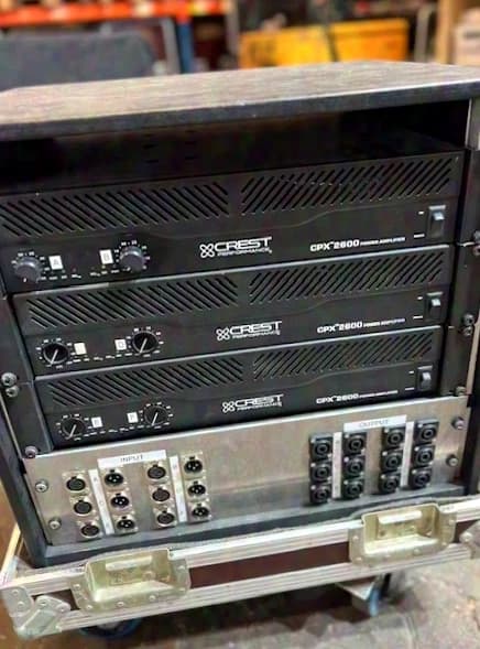 Rack d’amplificateurs de puissance Crest Audio CPX 2600