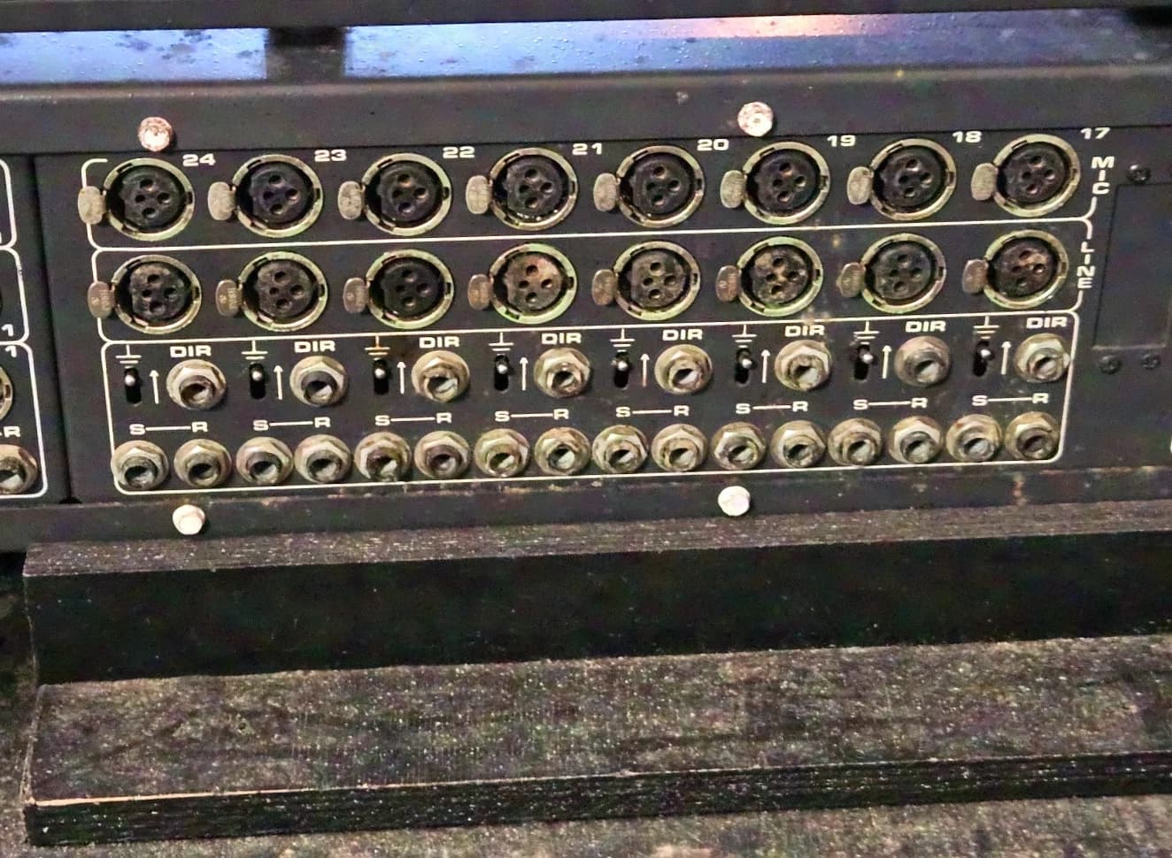 DDA Q40 DDA Q40 console de mixage légendaire vintage