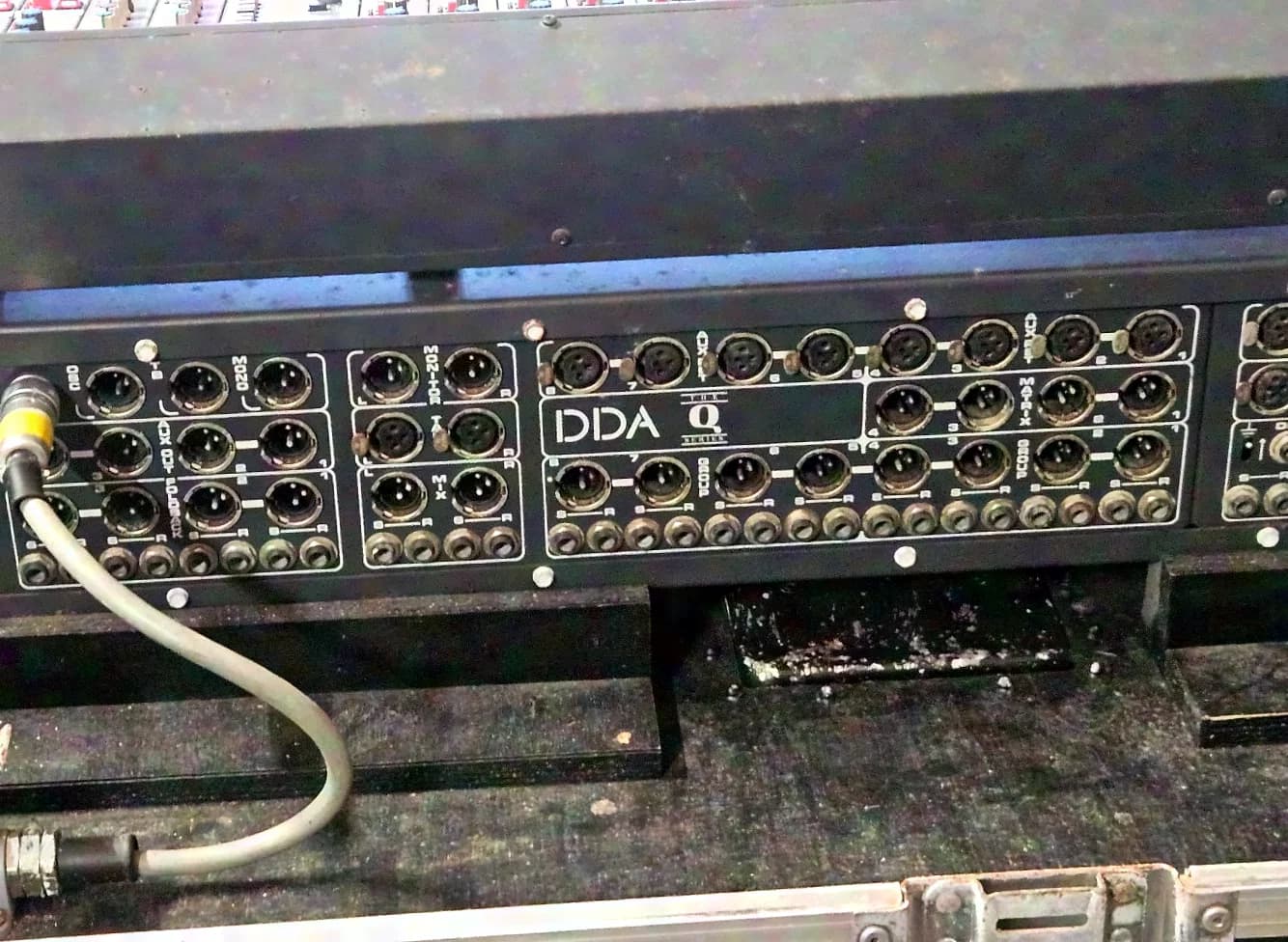 DDA Q40 DDA Q40 console de mixage légendaire vintage