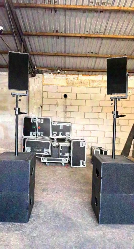 Ensemble D&B Q 2x Q7, 4x Q-sub, 2x D12