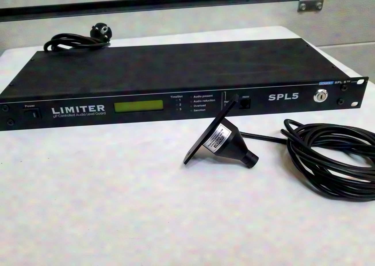 Dateq DATEQ SPL-5TSMKII - Limiteur SPL avec microphone de mesure