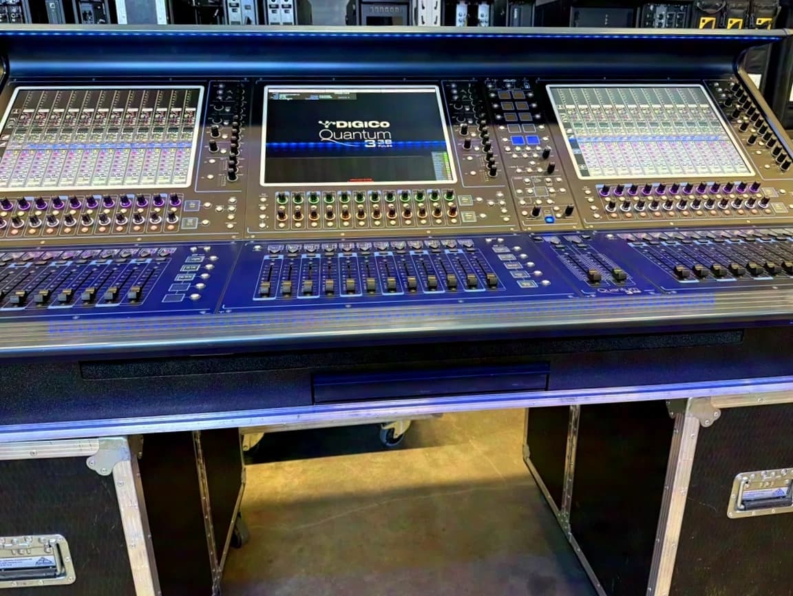 DiGiCo Quantum 338 pulse optocore waves