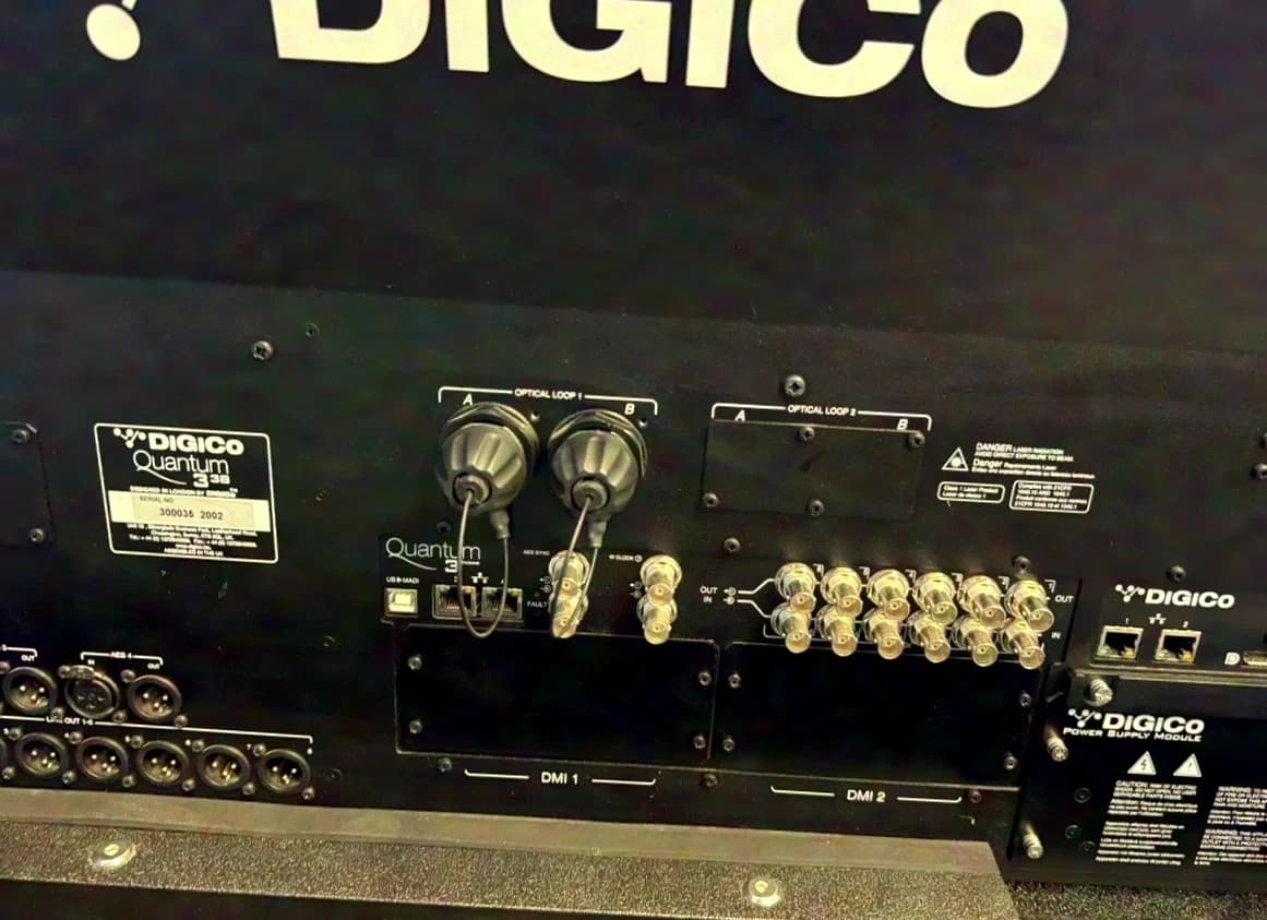 DiGiCo Quantum 338 pulse optocore waves