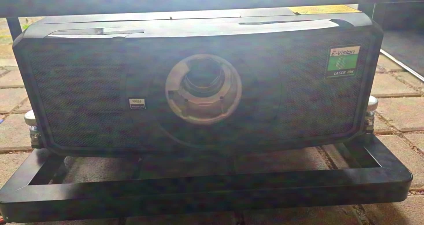 Projecteur DLP laser Digital Projection E Vision 10k
