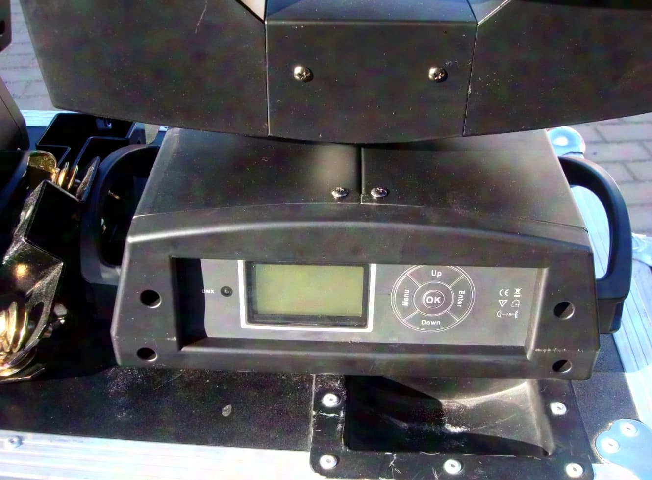 Etec LED Big Eye Moving Head 19x15 Watt RGBW Set avec double case