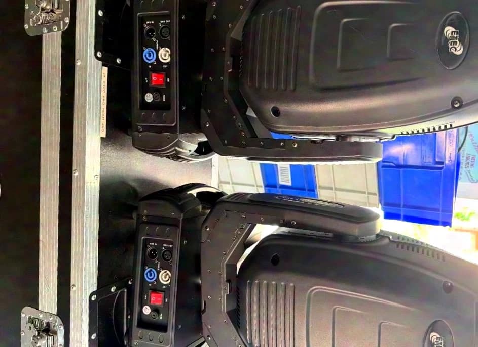 Etec Pro Beam 280 4x Etec Pro Beam 280 avec set de flight-case