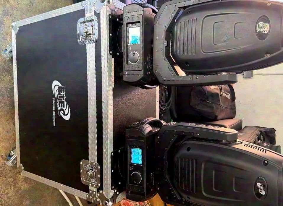 Etec Pro Beam 280 4x Etec Pro Beam 280 avec set de flight-case