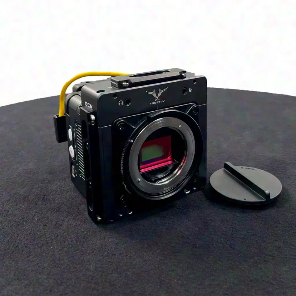 Freefly Systems Ember S5K (Passive Universal Mount, 4TB) Sony E Mount