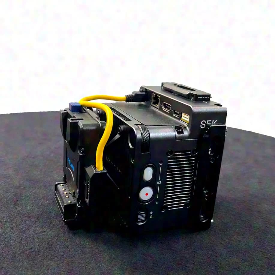 Freefly Systems Ember S5K (Passive Universal Mount, 4TB) Sony E Mount