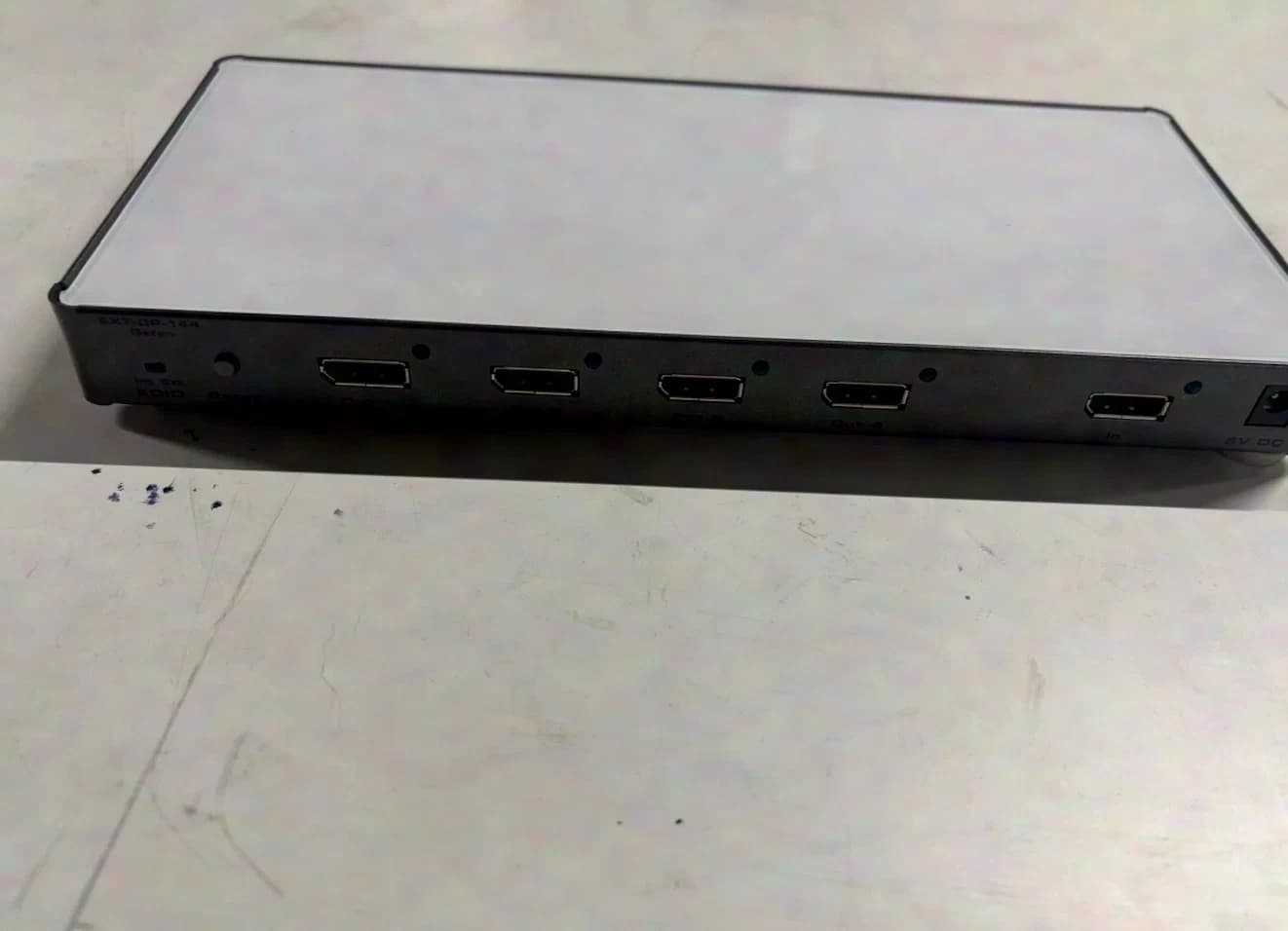 Gefen EXT-DP-144 Répartiteur DisplayPort 1:4