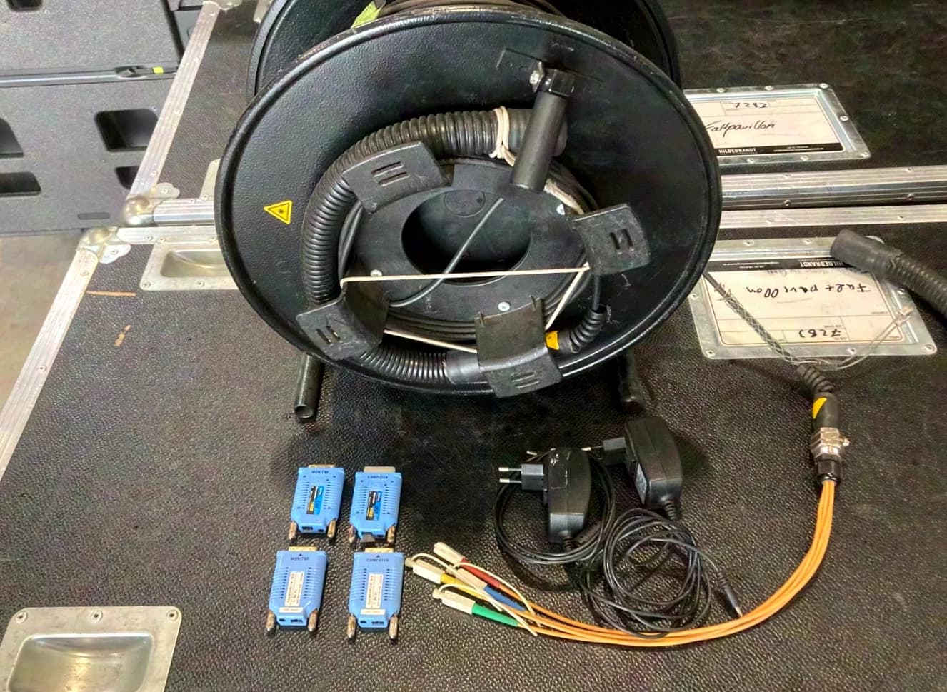 Gefen FM 1000 Extendeur DVI à fibre optique, lot de 2, câble à fibre optique inclus