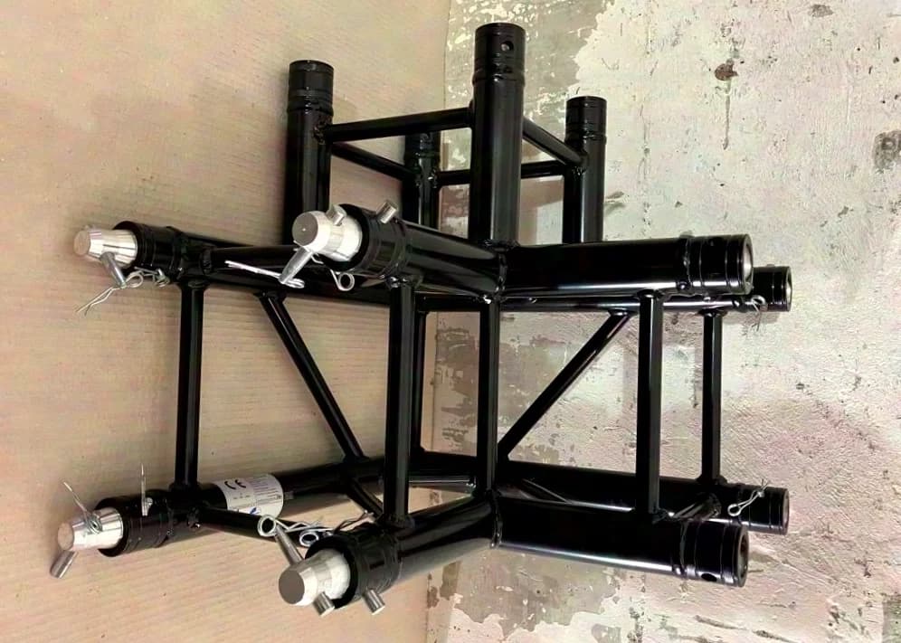Global Truss F34 C30 angle 90° noir avec départ