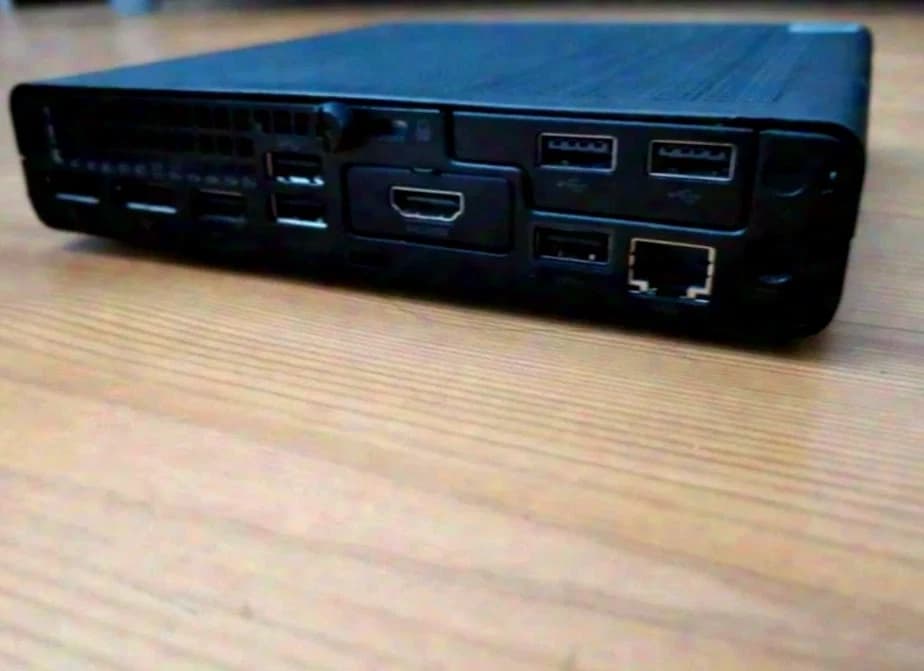 HP DIY Waves Soundgridserver Extreme X10 au format Mini dans un HP Elitedesk.