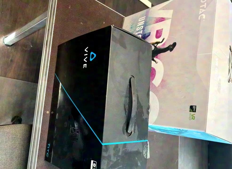 HTC VIVE Zotac VR GO - Backpack PC