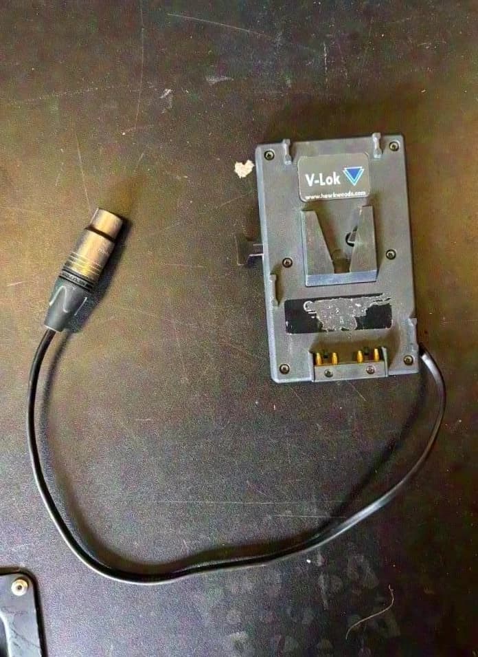 Plaque de batterie Hawk-Woods V-Lok avec XLR 4-Pin