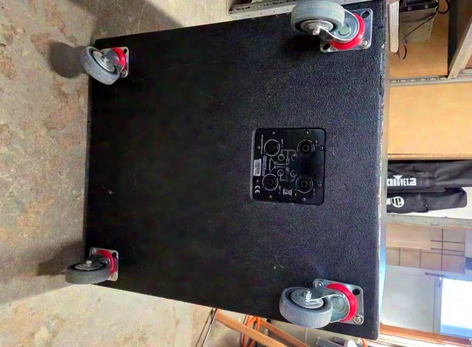 Hitec Audio 15" 300W Subwoofer