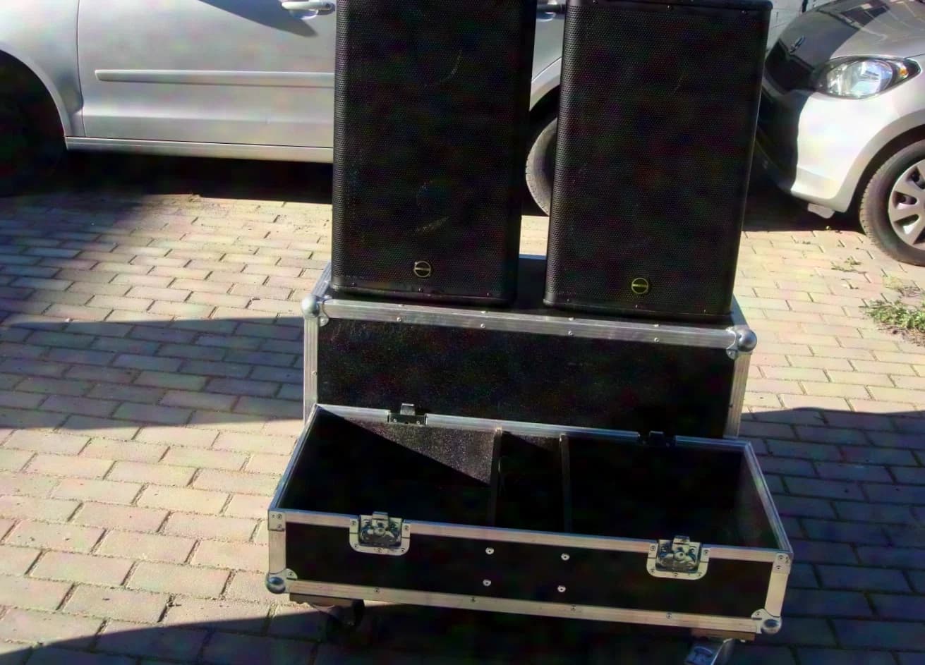 Invotone DSX12A, 12"/1" (1,75"Voice Coil), 800Watt RMS, Class D, 128dB max.