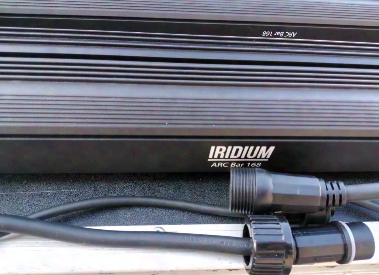 Iridium ARC BAR 168 16x8W RGBW 4in1 IP65 Barre LED d’extérieur