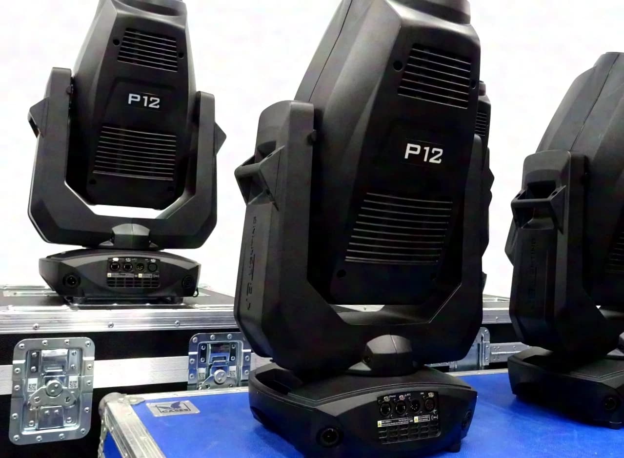 JB Lighting P12 Wash HP Tête mobile LED 640W